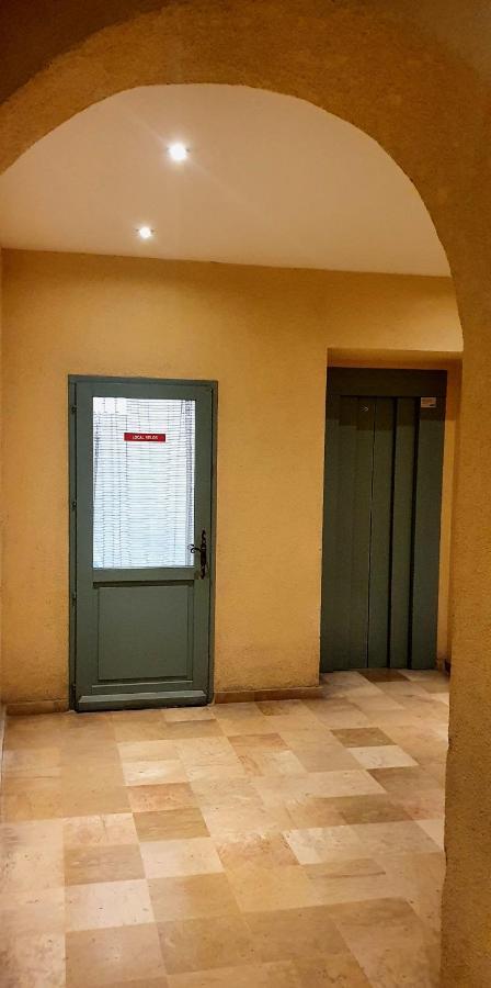 Chambre d'Hôtes sde, wc privé climatisé dans loft 80m2 Espace commun avec les habitants Salon et cuisine Toulon Exterior foto