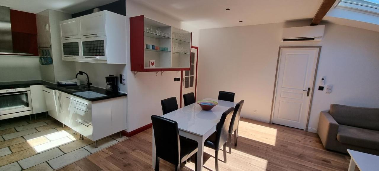 Chambre d'Hôtes sde, wc privé climatisé dans loft 80m2 Espace commun avec les habitants Salon et cuisine Toulon Exterior foto
